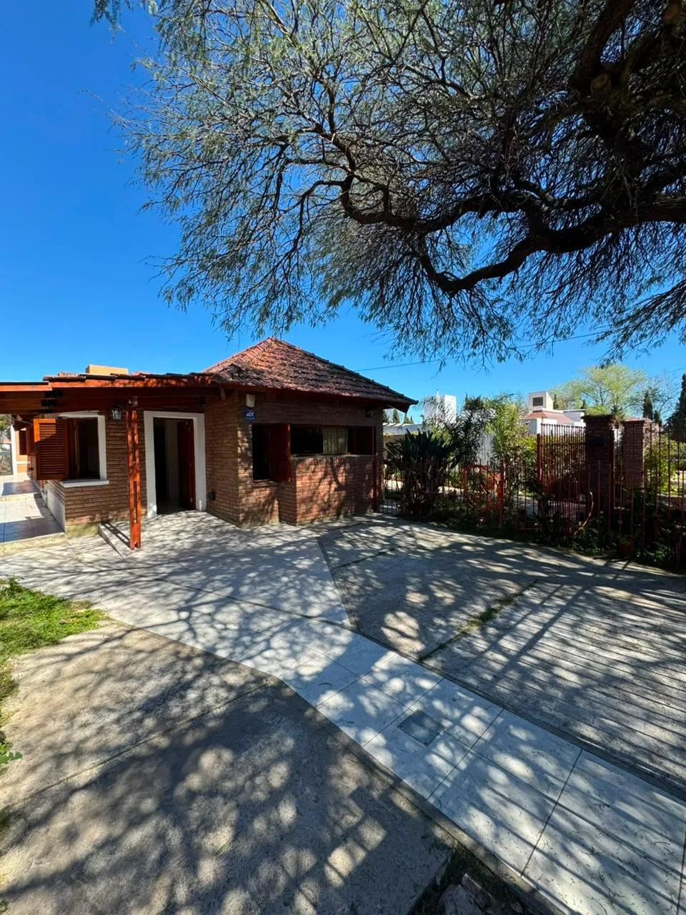 HERMOSA PROPIEDAD EN VENTA EN BARRIO SANTA RITA
